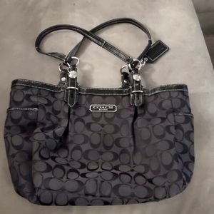 Coach Purse N2 K1067-F15146 -used